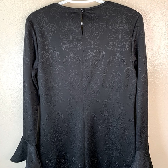 Libby Edelman Black Embossed Bell Sleeve Cocktail Mini Dress Size M NWT - Picture 6 of 10